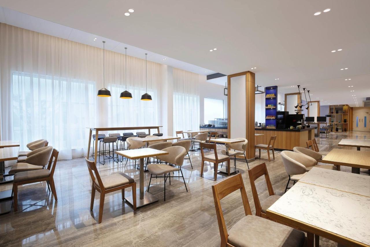 Holiday Inn Express Bengaluru Whitefield Itpl By Ihg Zewnętrze zdjęcie