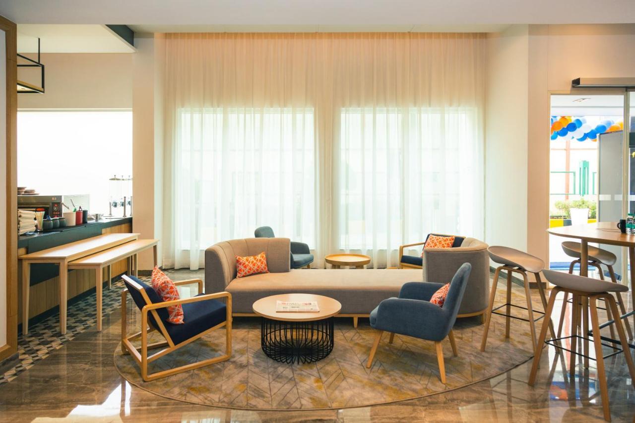 Holiday Inn Express Bengaluru Whitefield Itpl By Ihg Zewnętrze zdjęcie